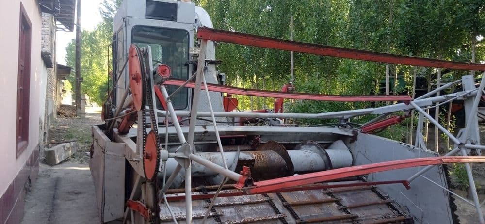 КСК 100 комбайн.сотилад... — 4