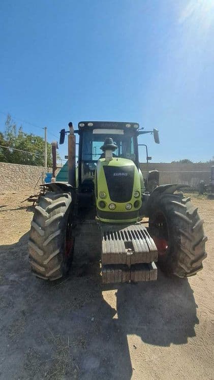 Traktor  Arion-630 C plugi bilan birga — 1