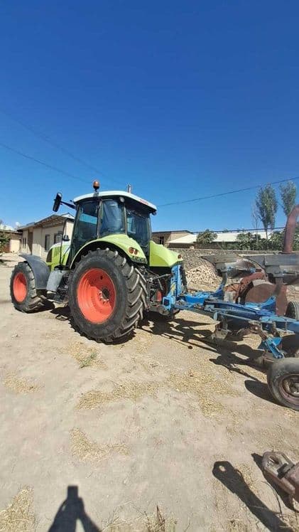 Traktor  Arion-630 C plugi bilan birga — 4