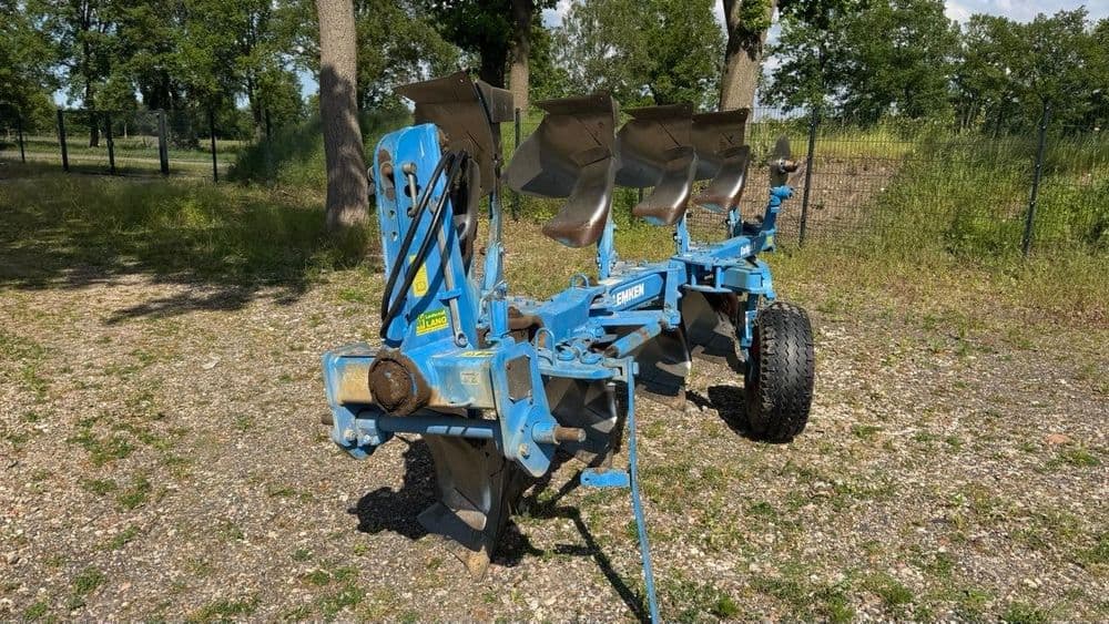 Lemken Europal 7. Claas Arion, Belarus, John Deere tortadi — 1
