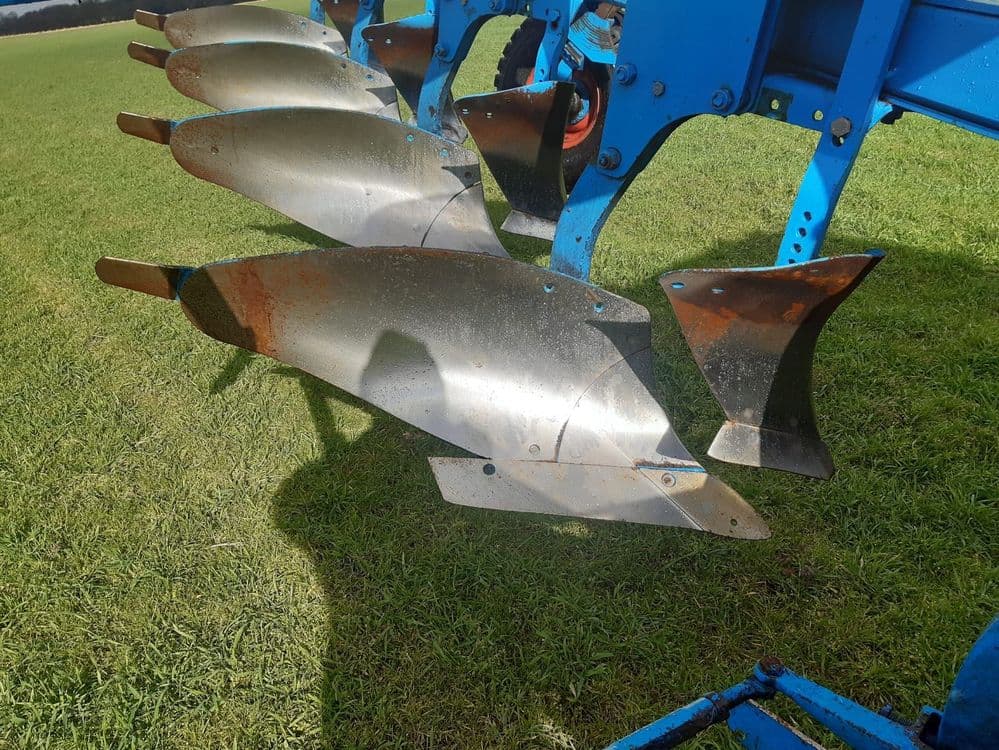 Lemken Europal 7 Claas Arion, Case Puma Belarus tortadi — 4