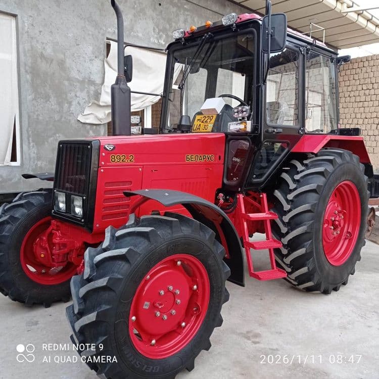 Belarus 892.2 traktor — 1
