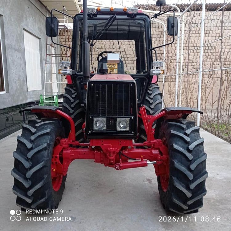 Belarus 892.2 traktor — 2