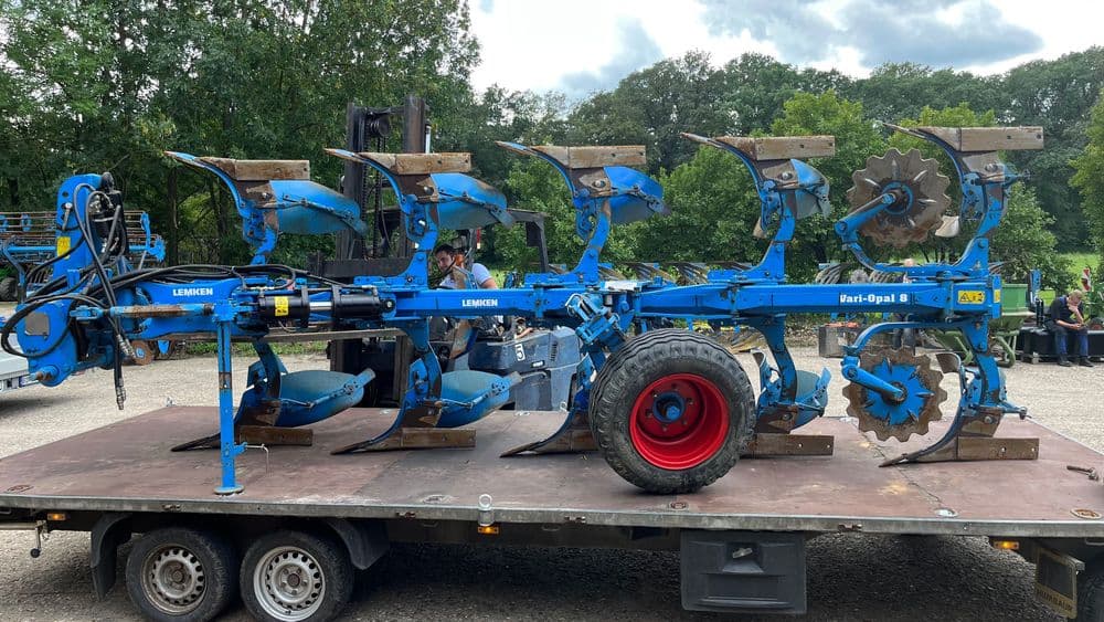 Lemken Vari-Opal 8, Claas, Case, John Deere, Belarus tortadi — 7