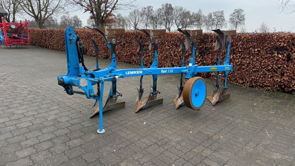 Lemken Opal 110 Belarus, John Deere, case Puma — 2