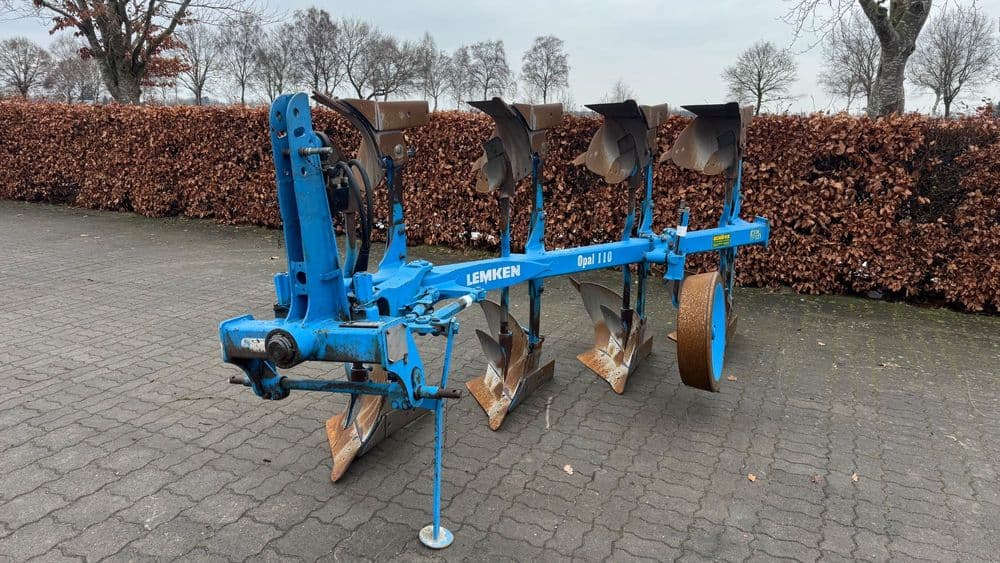 Lemken Opal 110 Belarus, John Deere, case Puma — 4