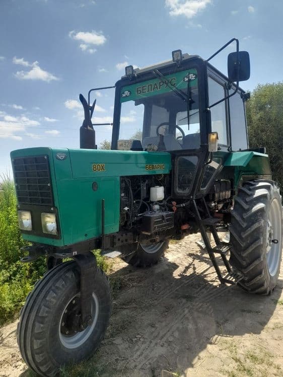 Belarus 80 traktor sotiladi — 1