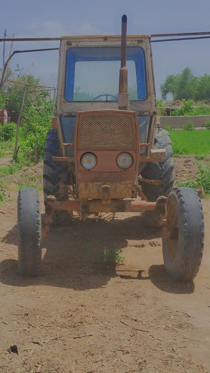 Traktor YuMZ-6 BELORUS sotiladi — 1