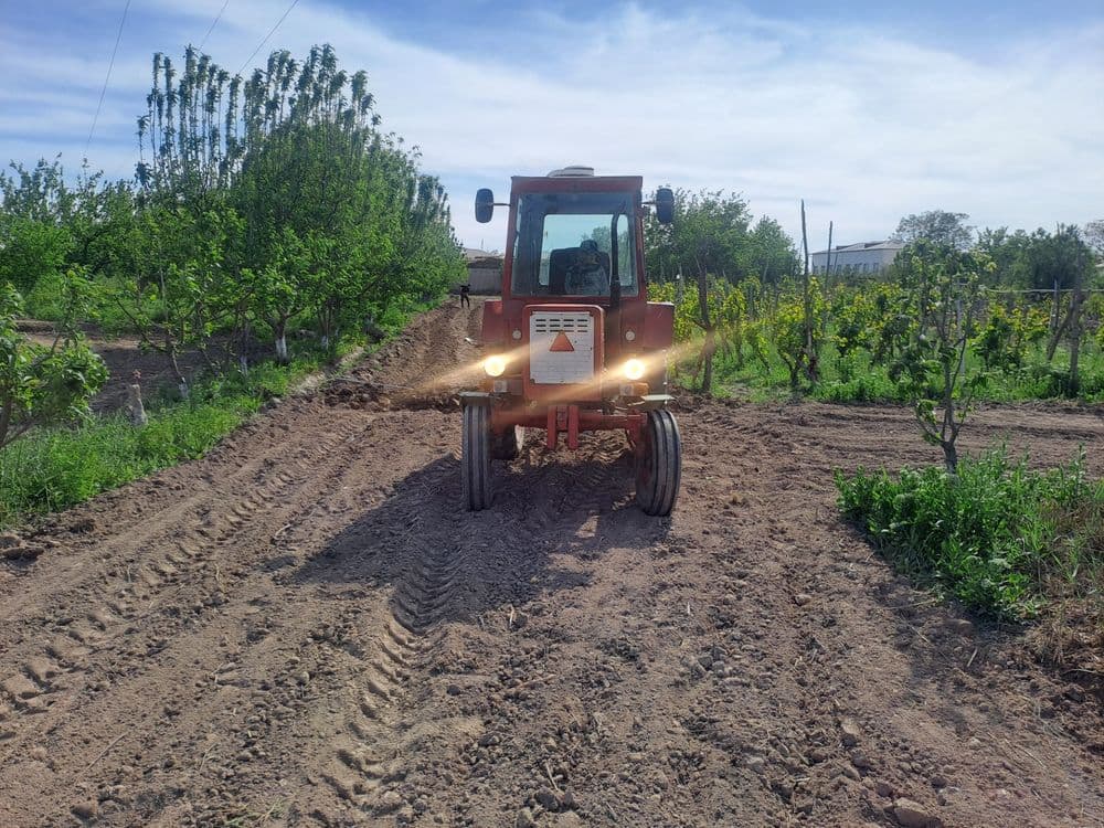 Traktor  T 25 sotiladi — 5