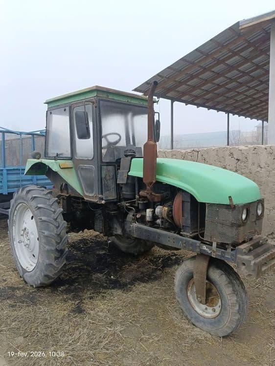 Traktor MTZ 80.11. Xamma joyi radnoy — 2