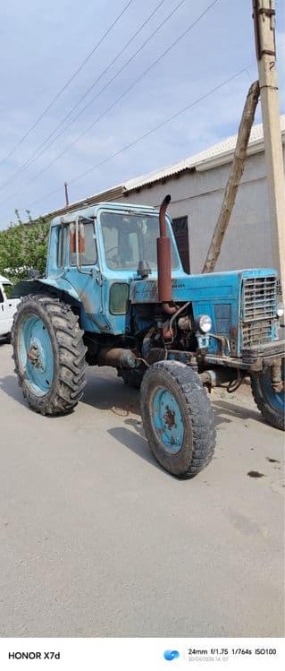 MTZ traktor sotiladi — 2