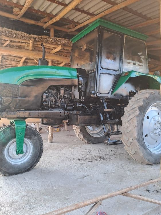 Traktor Mtz  811 — 2