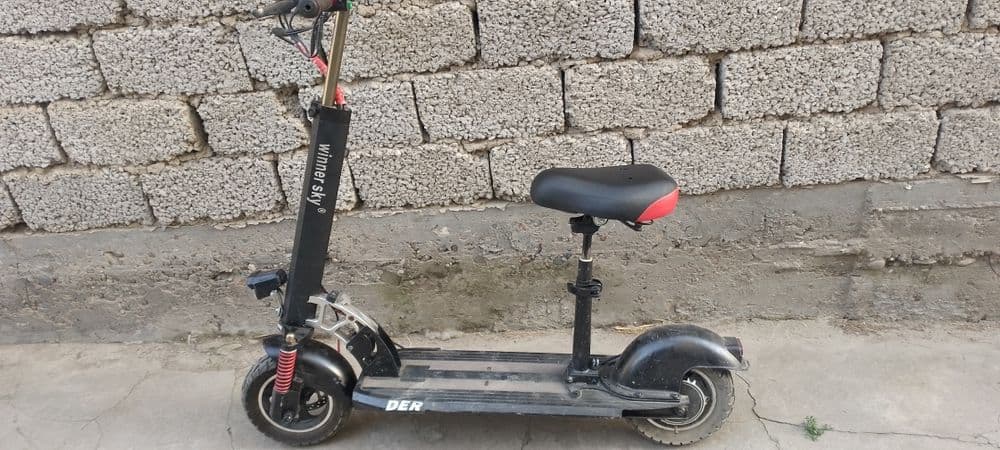 Продаю электросамокат kugoo max speed причина хочу купить телефон