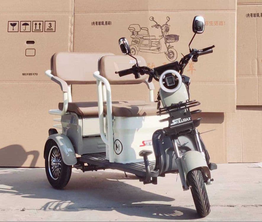 Новый мотороллер-Рикша, в коробке. Yangi skuter-Riksha, qutida. — 2