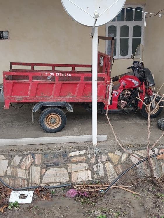 2018yilda ishlab chiqarilgan Lochin gruzavoy mototsikl. D — 3