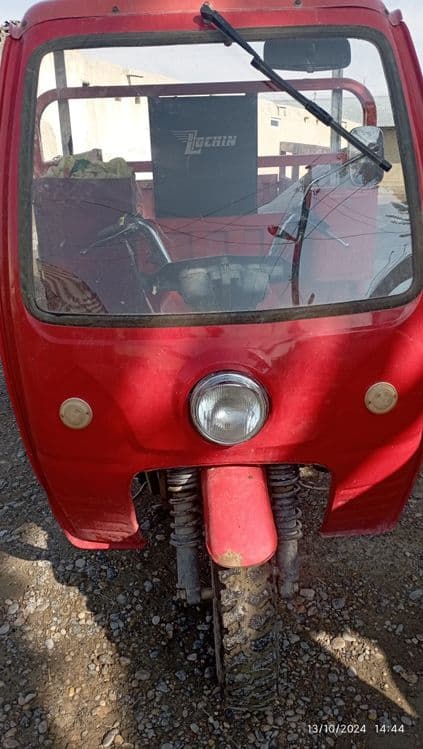 Motoskil benzinli 2023 yili Motor skuter Lochin — 1