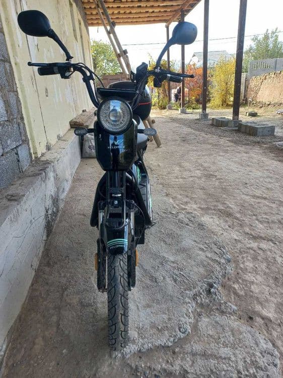 Скутер сотилади. Ҳолати янги — 2