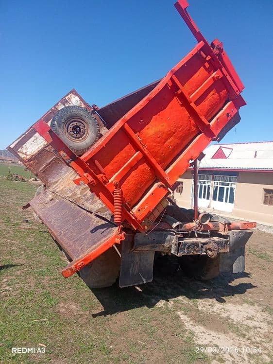 Ural 375 kamaz mator — 2