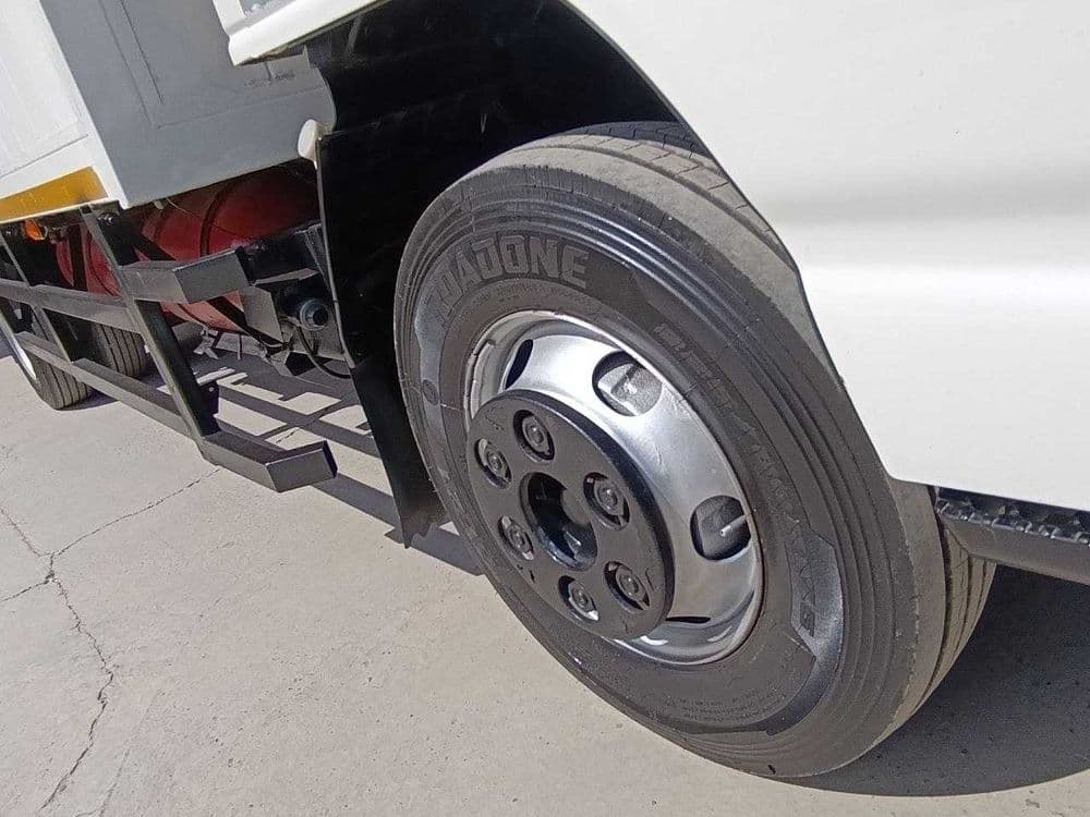 ISUZU SAZ NQR 71PL sotiladi — 5