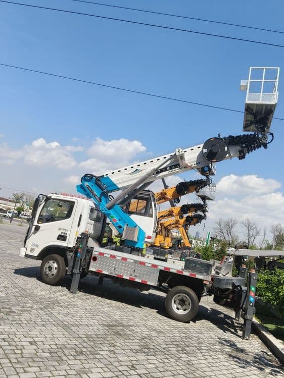 Foton avtovishka 30 metrli — 3