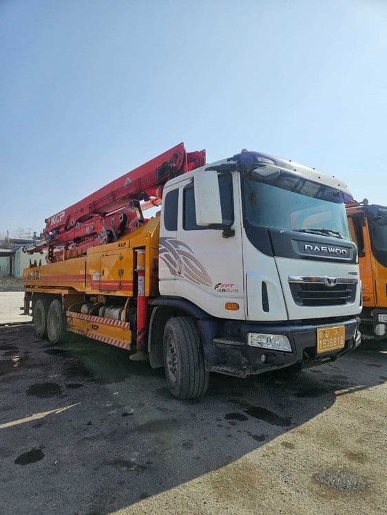 Автобетононасос KCP42ZX170 (42) на DAEWOO (сборка в Корее) — 1