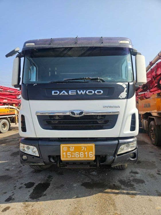 Автобетононасос KCP42ZX170 (42) на DAEWOO (сборка в Корее) — 2