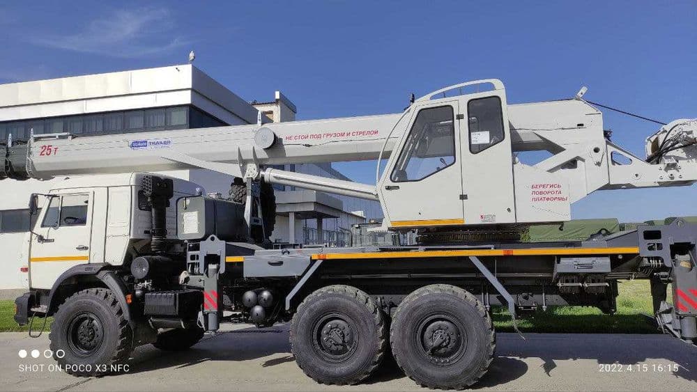 Продаётся Автокран полноприводный КАМАЗ Вездеход 6х6  25 тонна — 1