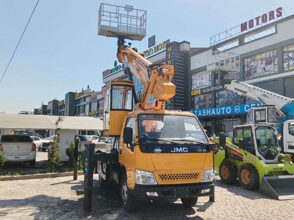 JMC Avtovishka 33 metr — 2
