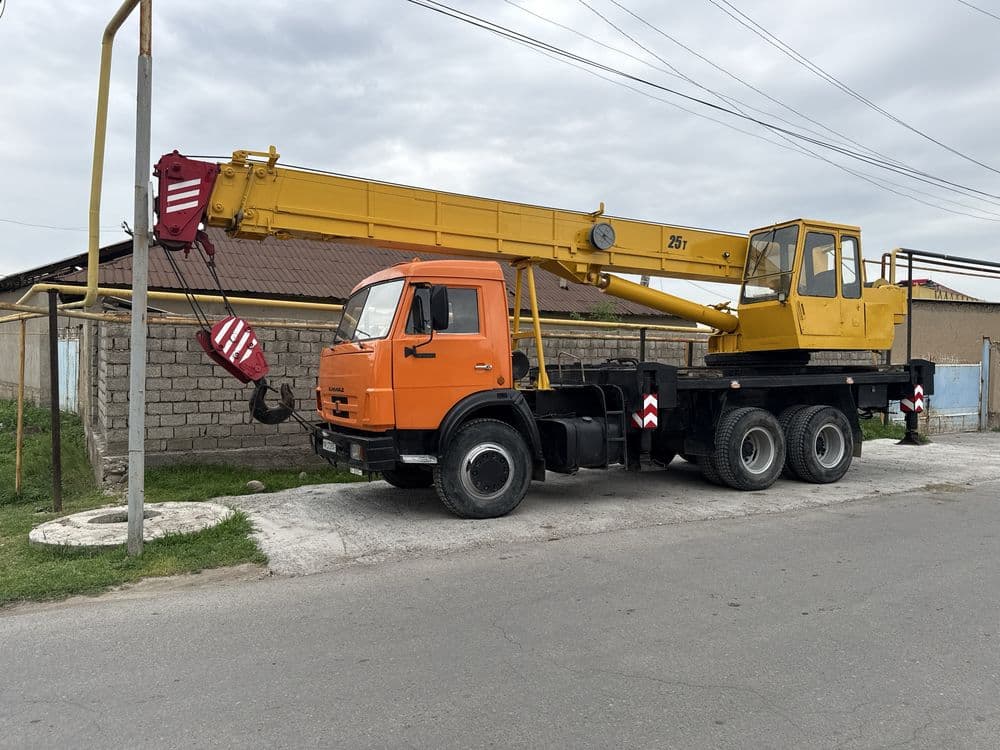 Автокран сотилади — 1