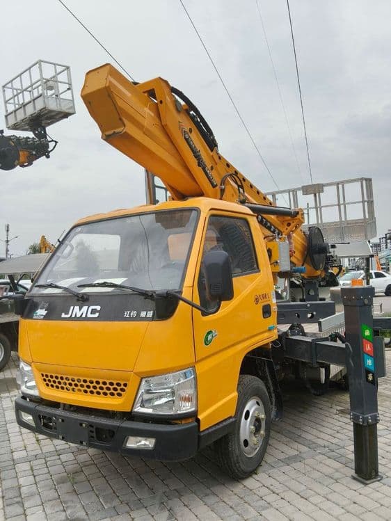 JMC Avtovishka 33 metr — 1