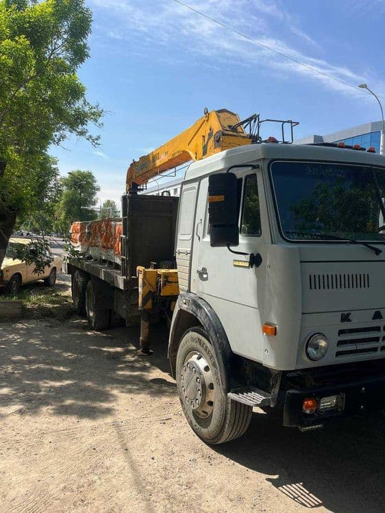 Продамь Камаз Краноманипулятор 53212 — 4