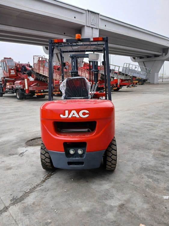 вилочный погрузчик Авто Кара Avto Kara JAC — 3
