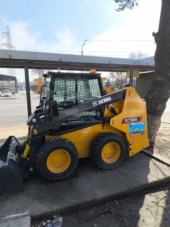 Мини-погрузчик XCMG XC740K -(0,45м³). SR760RU -(0,6м³) — 1