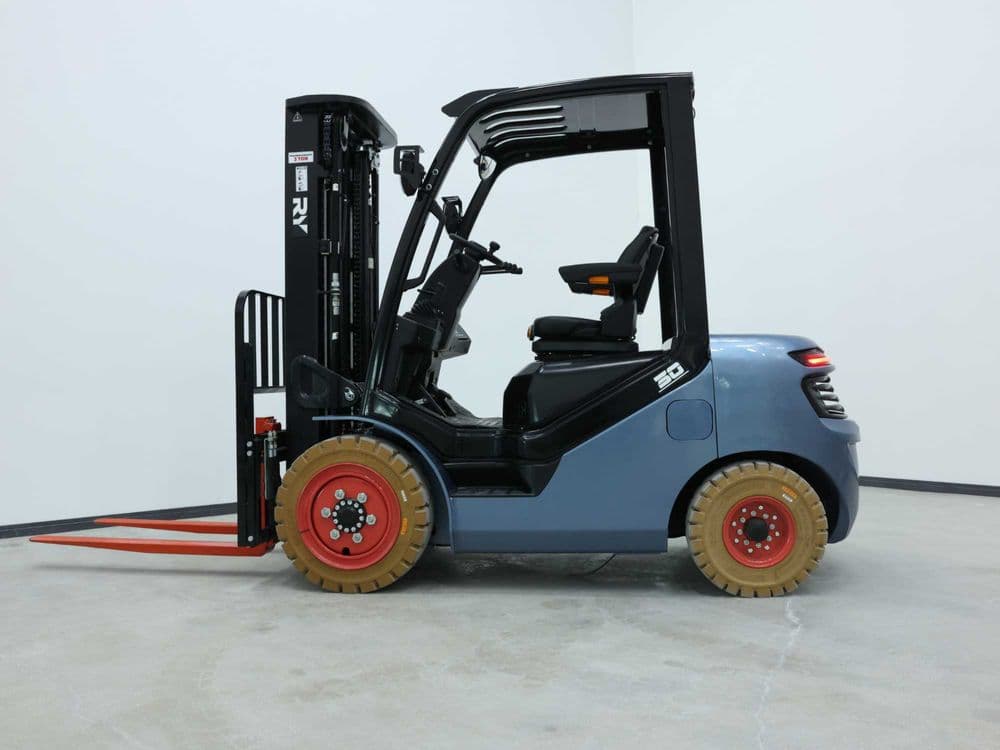 Вилочный электропогрузчик Royal Forklift 3 тонны Кара Kara — 3