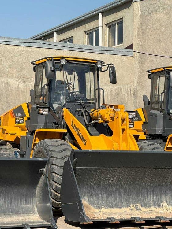 Фронтальный погрузчик 855MAX, 3.3 m³, Kredit/lizing mavjud — 2