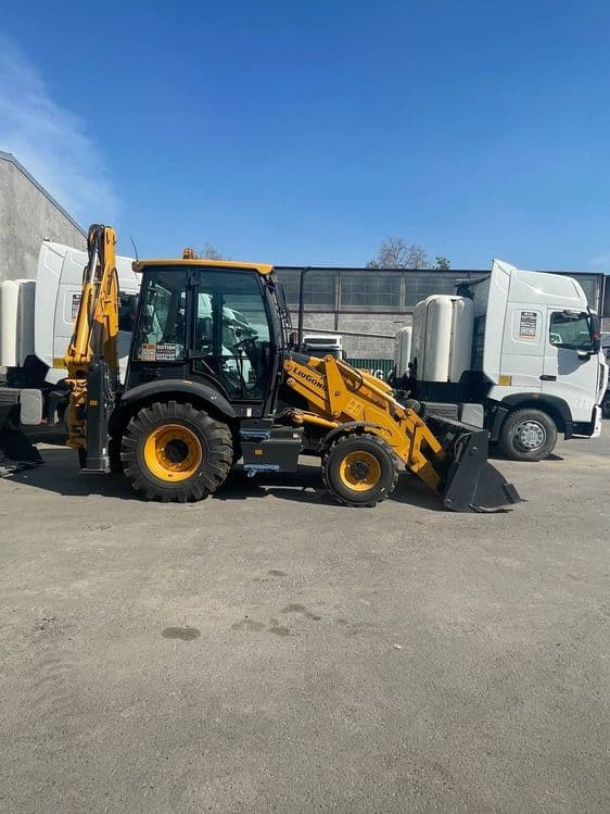 Экскаватор-погрузчик liugong 777A — 1