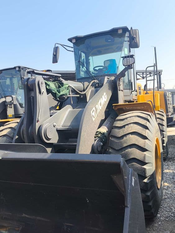 Фронтальный погрузчик XCMG-XC956 3.2m3 (Джойстик) — 4
