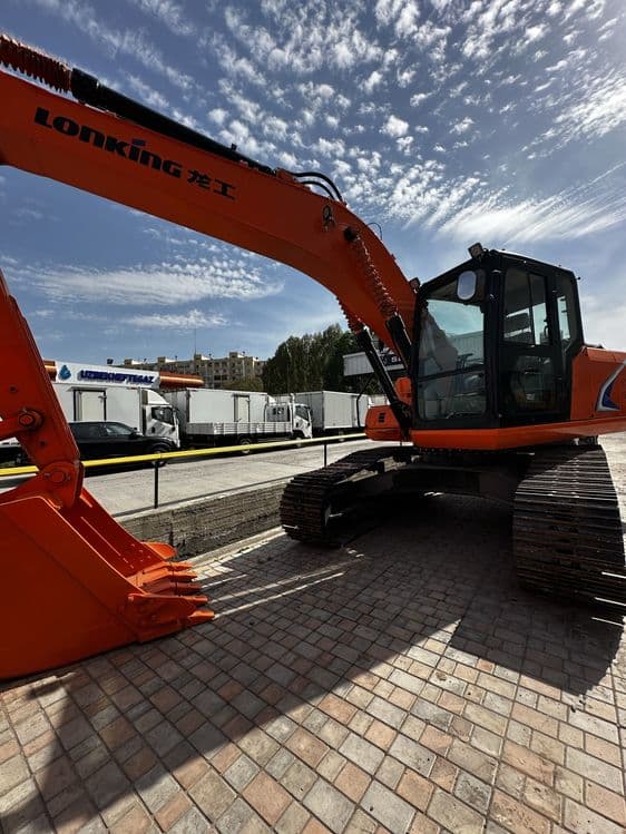 Lonking CDM 6240 1.2 kuba — 1