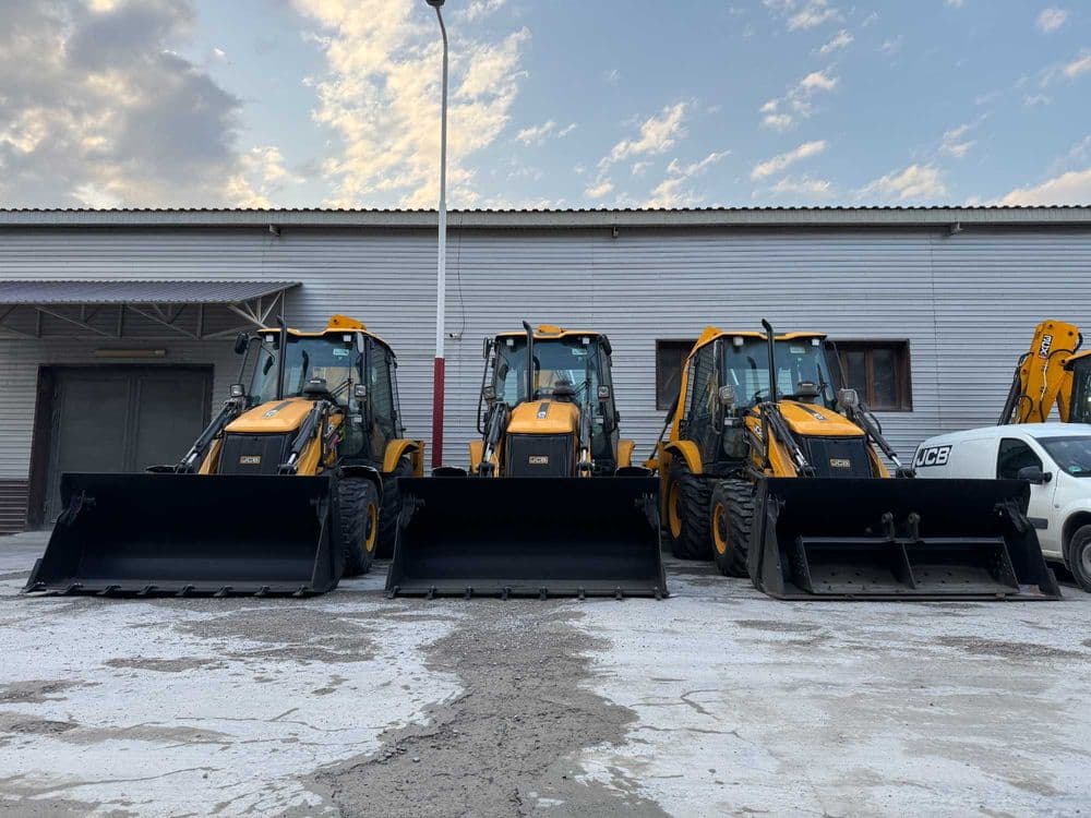 В наличии экскаватор-погрузчик JCB 3СX PLUS (телескоп) — 2