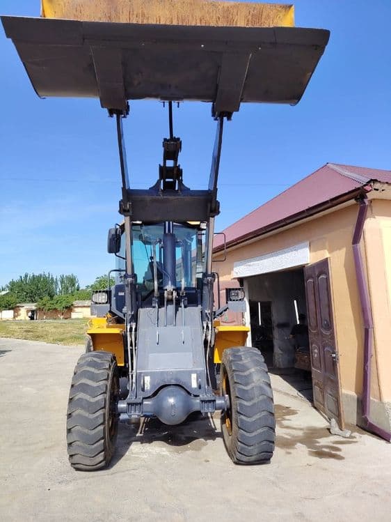 Погрузчик 2019йил 1.8куб — 3