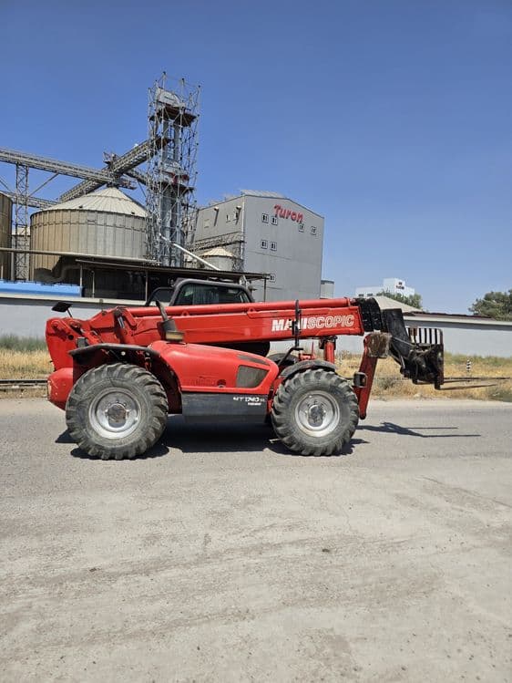 Manitou 1740 погрузчик телескопический сотилади — 3