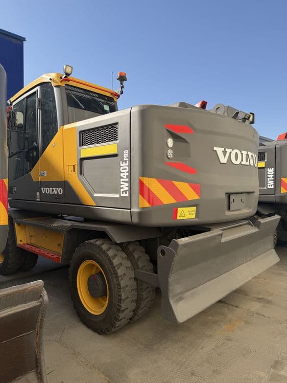 VOLVO EW140Epro 2020год 7200 моточас — 3
