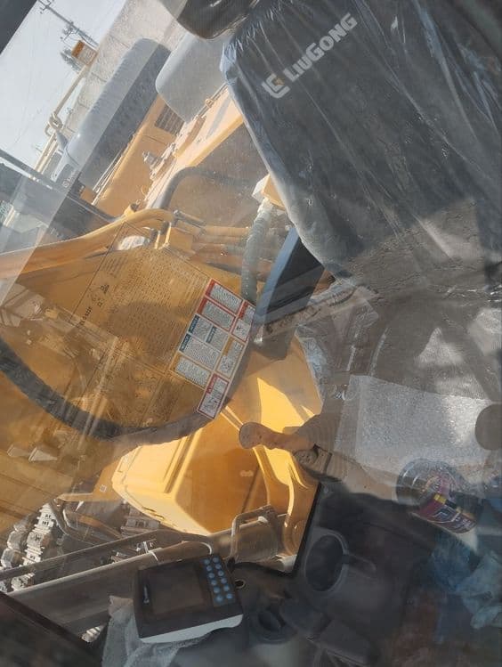 Карьерный экскаватор liugong 922 1.2 куба — 5