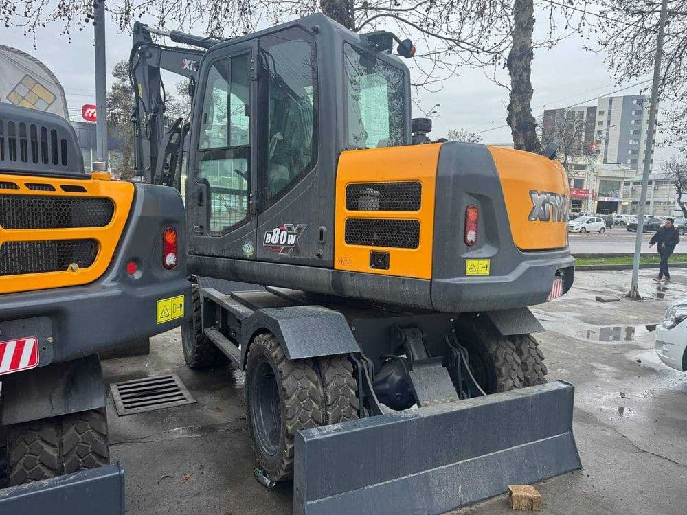 Экскаватор Колесный гидравлический XINYUAN XYB80W 660 млн сум с НДС — 2