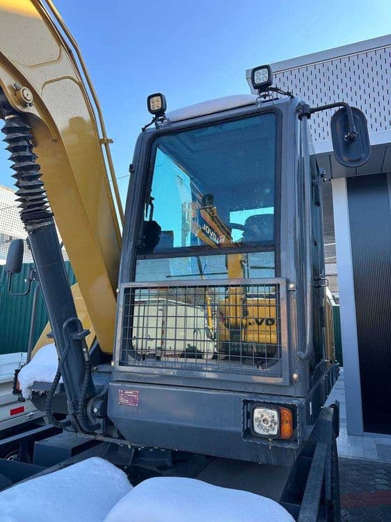 G'ildirakli ekskavator Lovol (0.3 куб) насия савдо 12 ой samsung XCMG — 2