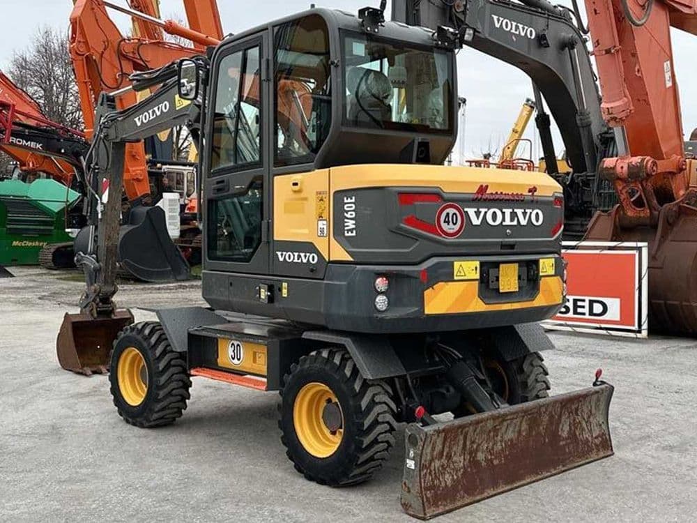 Колесный экскаватор Volvo EW60E — 2