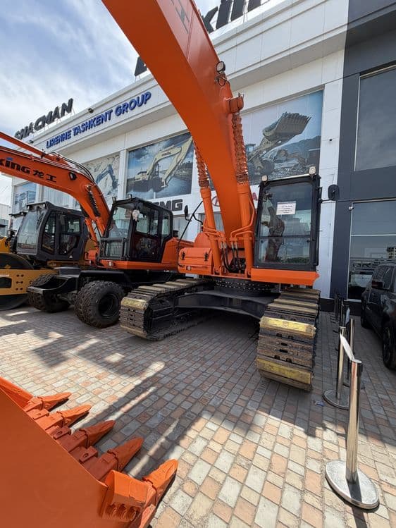 Lonking Ekskavator CDM 6336 — 4