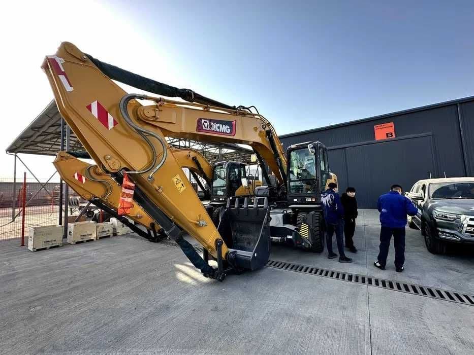 Экскаватор колесный XCMG XE210WD в наличии 1 куб — 1