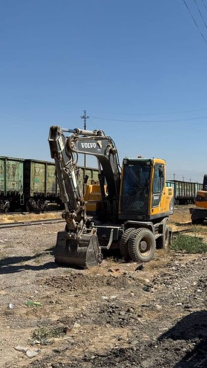 Экскаватор сотилади Волва 145 — 2