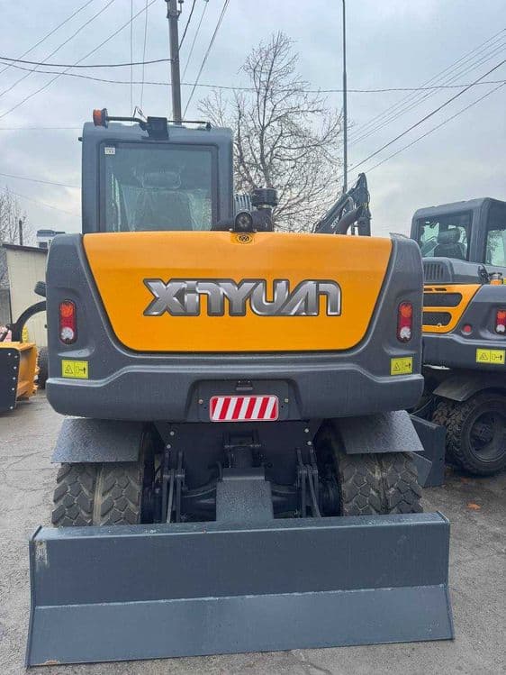 Экскаватор Колесный  гидравлический  XINYUAN XYC65 550  млн сум с НДС — 2